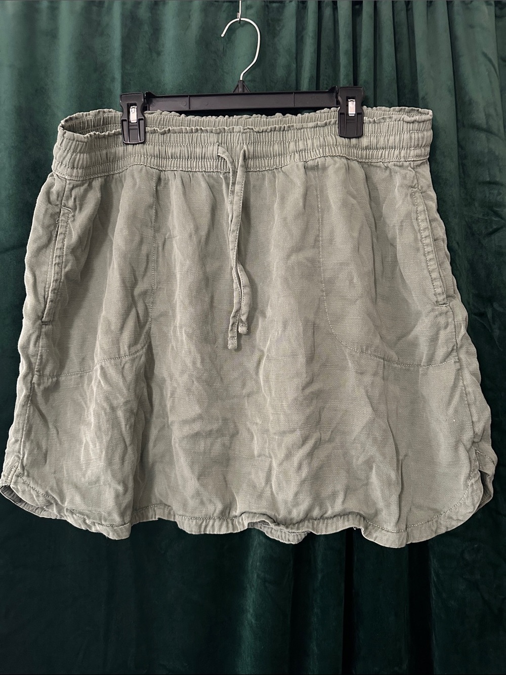 Casual Drawstring Mini Skirt in Light Sage